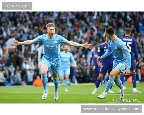 德布劳内一脚直塞穿透三线,曼城瞬间形成致命局面 德布劳内一脚直塞穿透三线,曼城瞬间形成致命局面